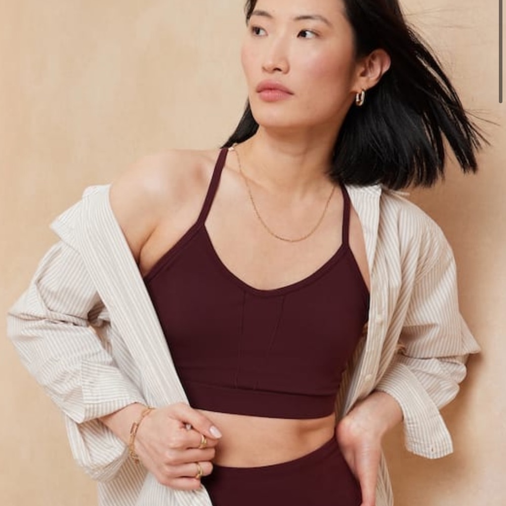 Banana Republic Brami sports bra plum NWT XS